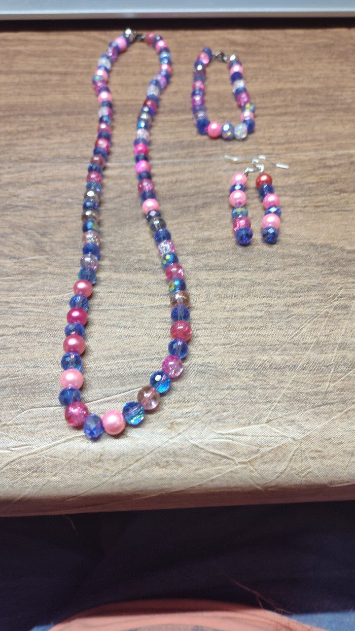 Custom made set with seashells